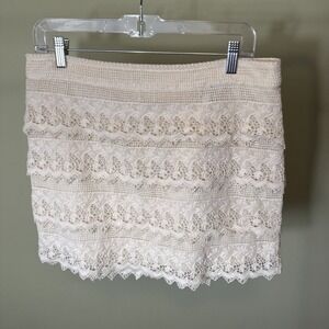 American Eagle Crocheted Skirt Size 12 Boho Tiered‎ Lace Short Zip Ivory Cream